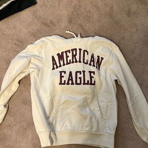 American eagle white comfy sweatshirt size Medium